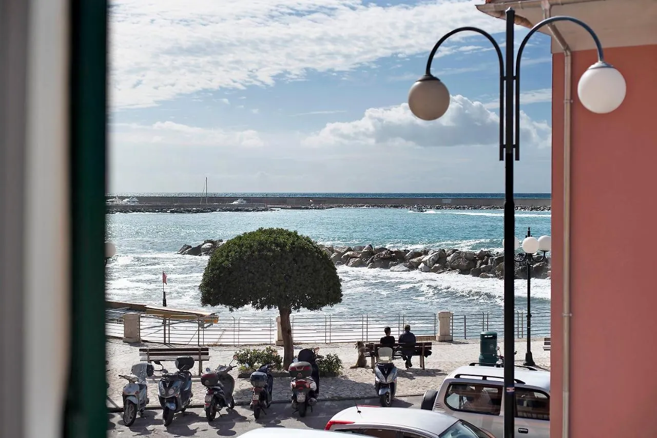 A Due Passi Dal Mare Apartment Chiavari 0*,